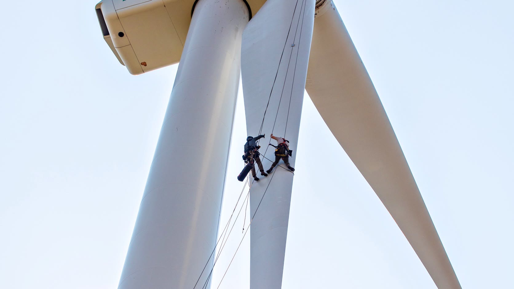 Rugged HMI Displays for Wind Turbine Systems